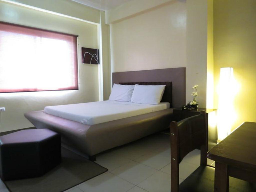 Hotel Cara Lipa City Exterior photo