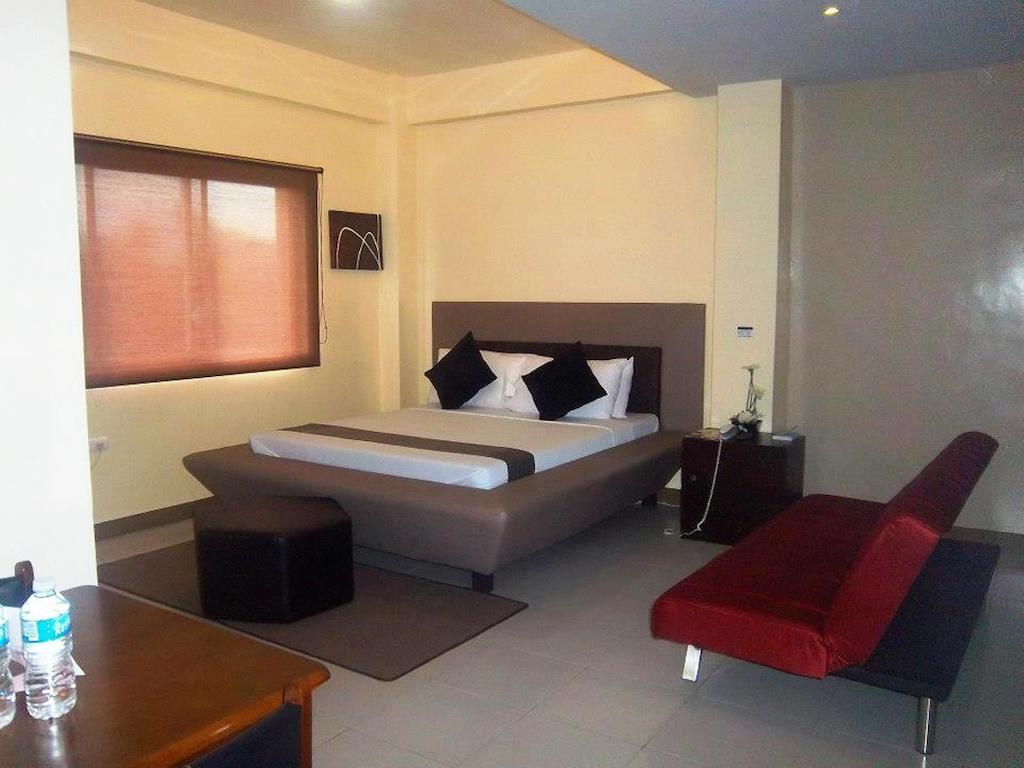 Hotel Cara Lipa City Exterior photo